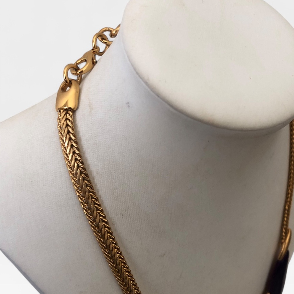 Park Lane Purple Lucite Bib Necklace - Picture 3 of 4
